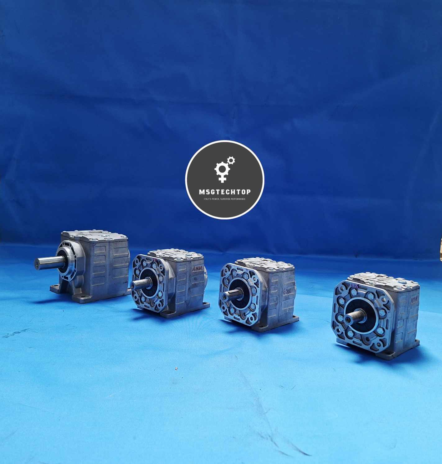 گیربکس شفت مستقیم (هلیکال) Helical /gearbox) Varvel